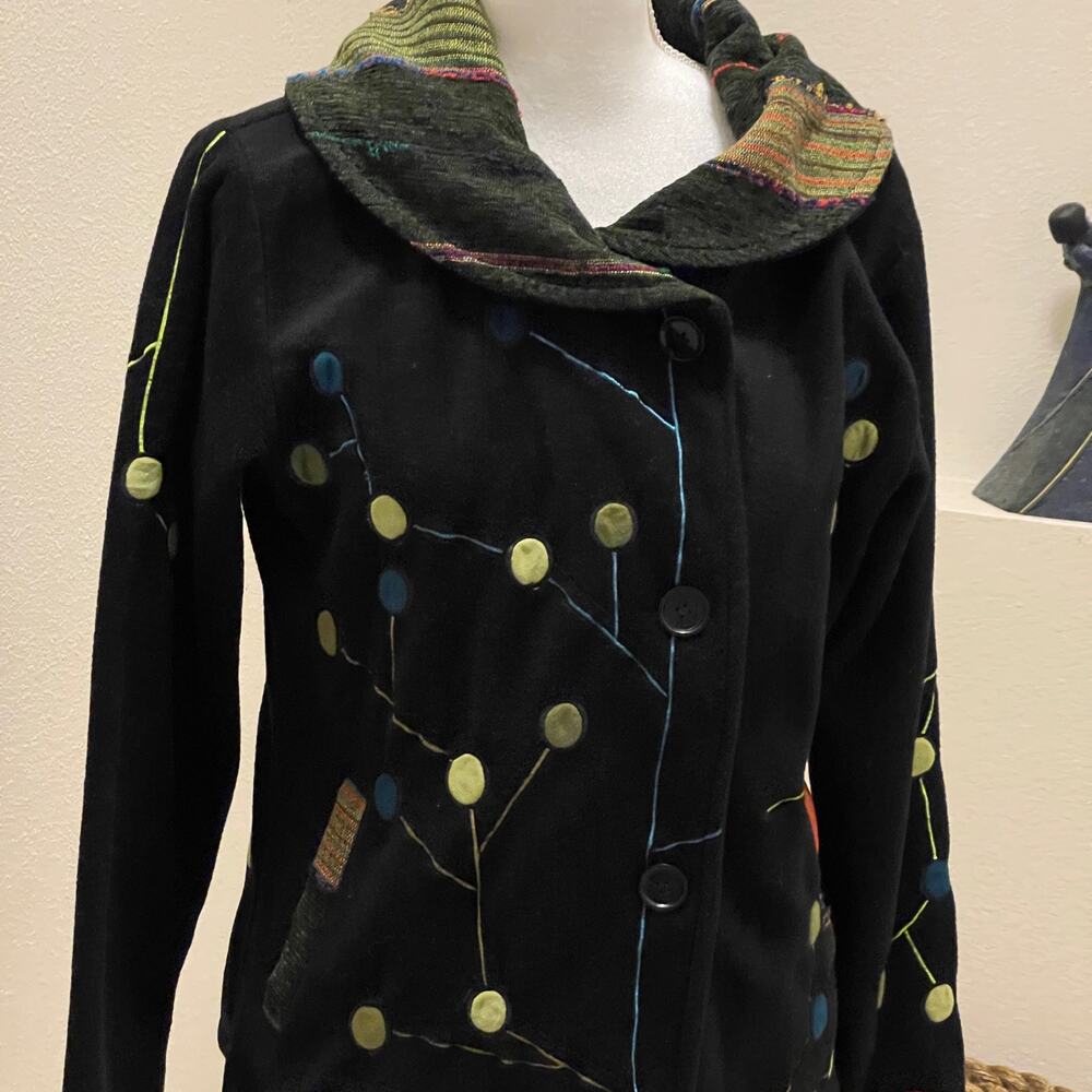 Rising Int'l Black Jacket Blazer Embroidered Applique Design Large Unique Collar
